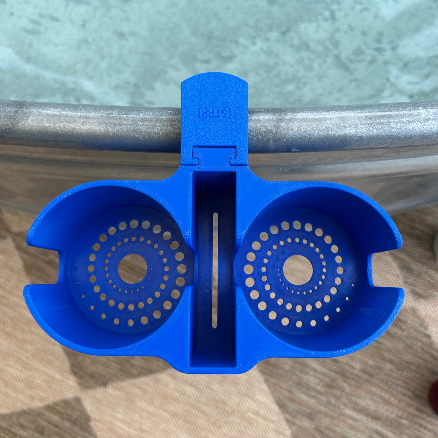 Cup Holder for Galvanized Tank