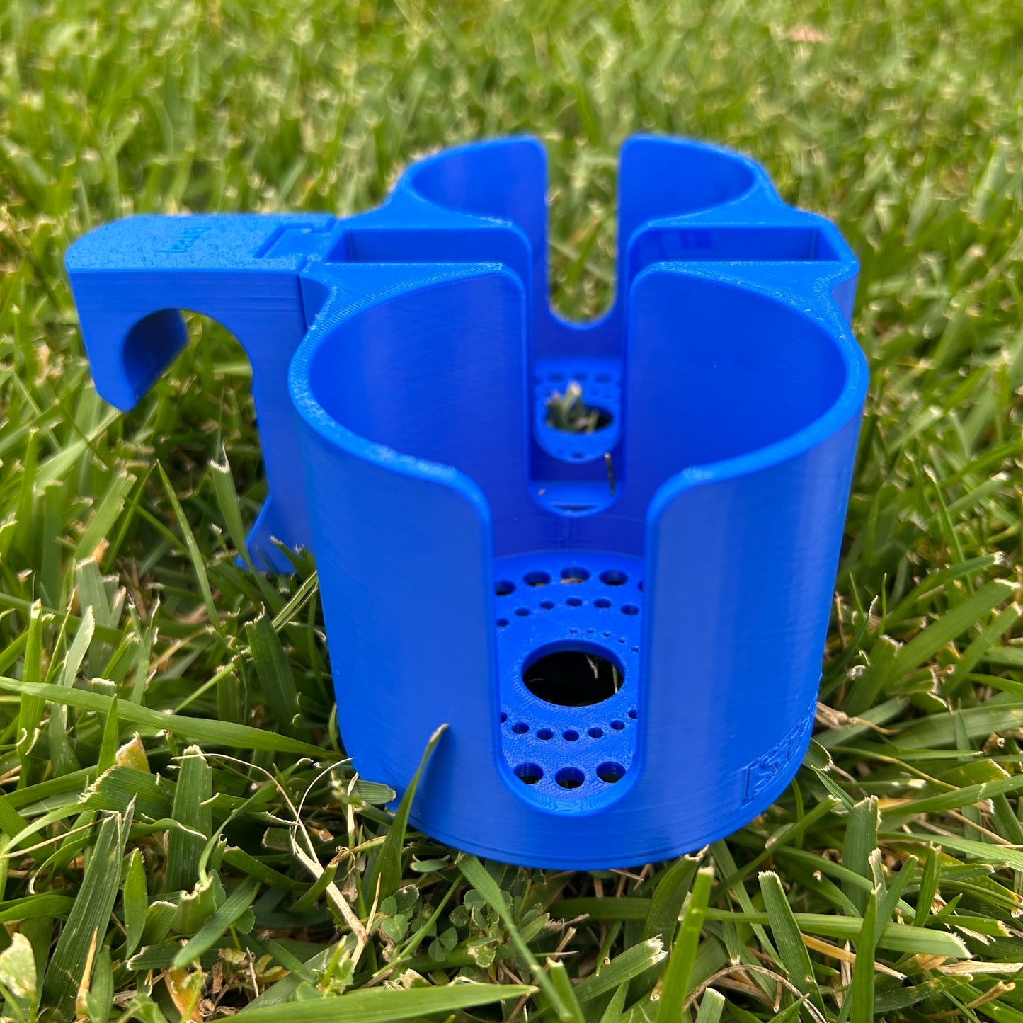 Cup Holder for Galvanized Tank